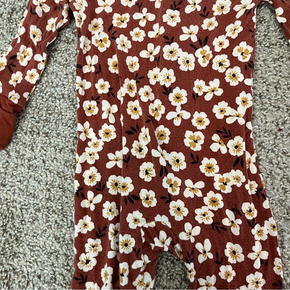 Little Sleepies Mocha Blossom Zippy Size 3-6mo - Picture 4 of 11